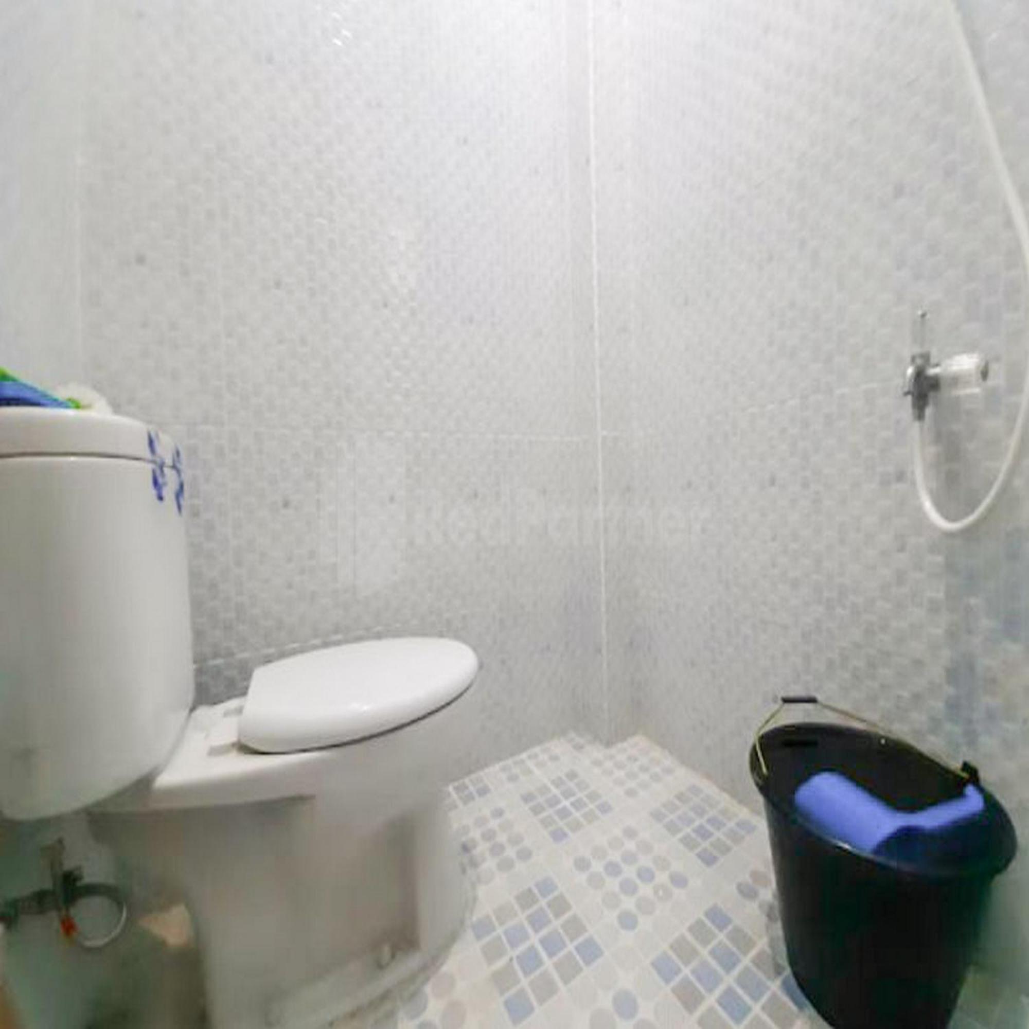 OYO 90998 Wisma Pinggir Tanjung Pinang Esterno foto
