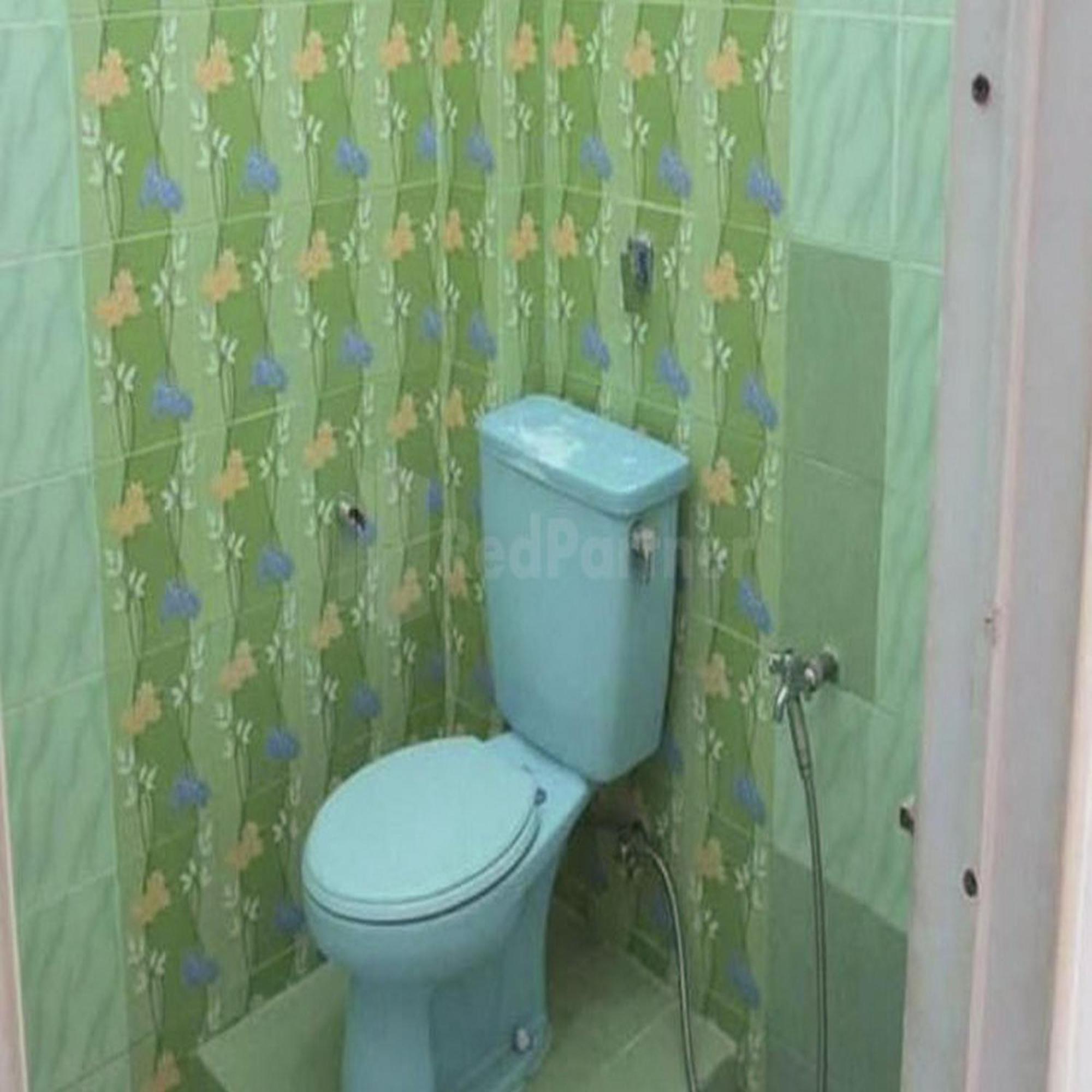OYO 90998 Wisma Pinggir Tanjung Pinang Esterno foto